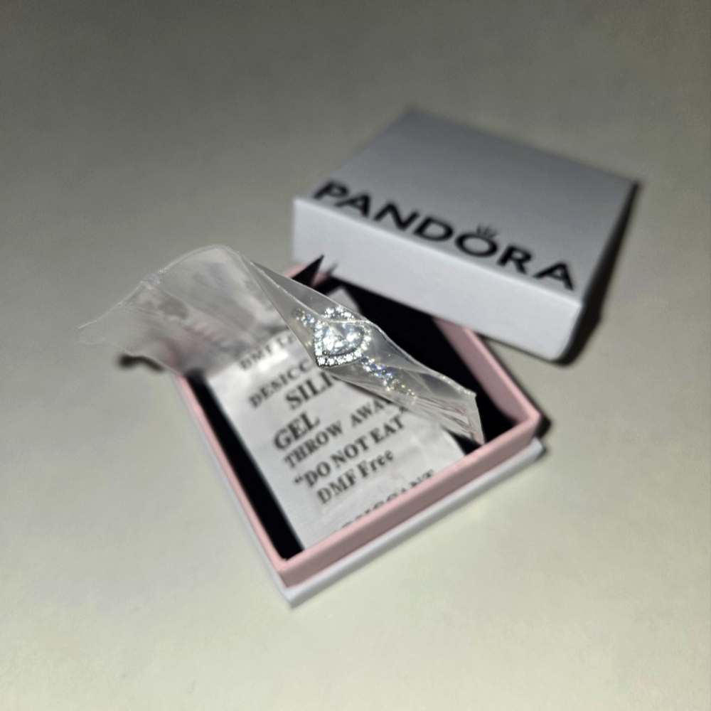 Pandora Sparkling Heart Ring Size 9